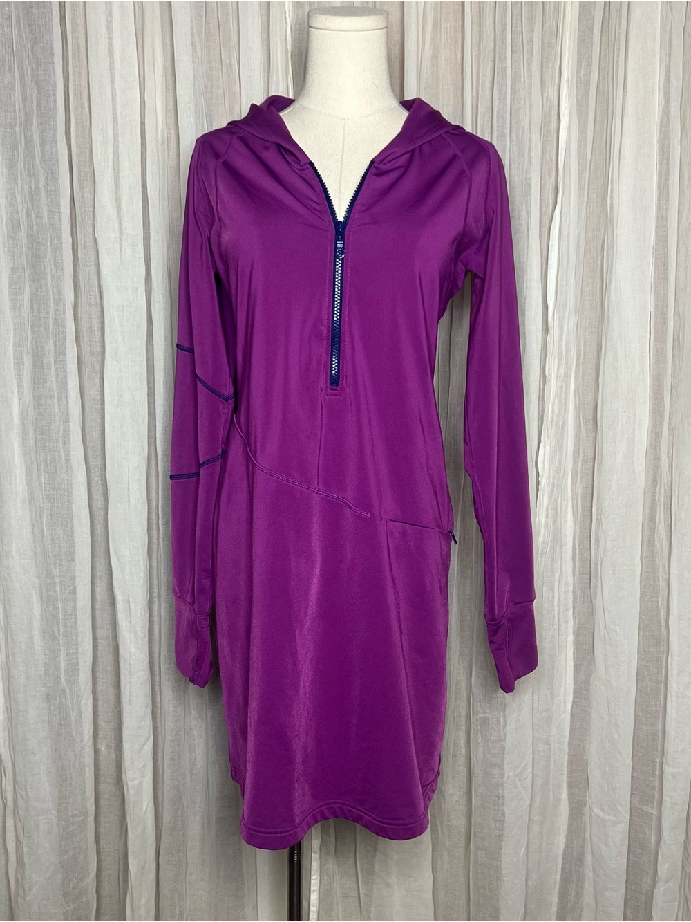 Title Nine Purple Regulator Hooded Long Sleeve Dress - Picture 2 of 5